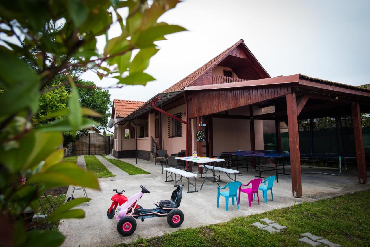 Erika'S Holiday Cottage Peris Luaran gambar